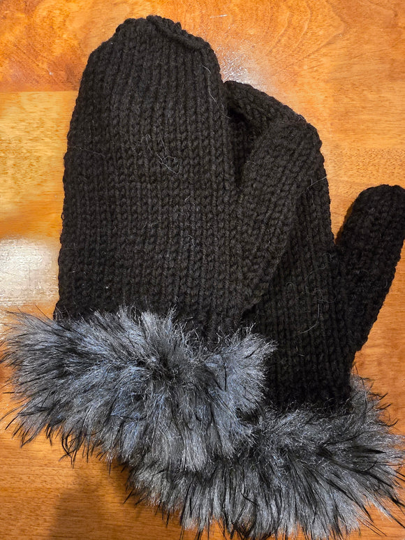 Fashionable Worlds Simplest Mittens Knitting Kit